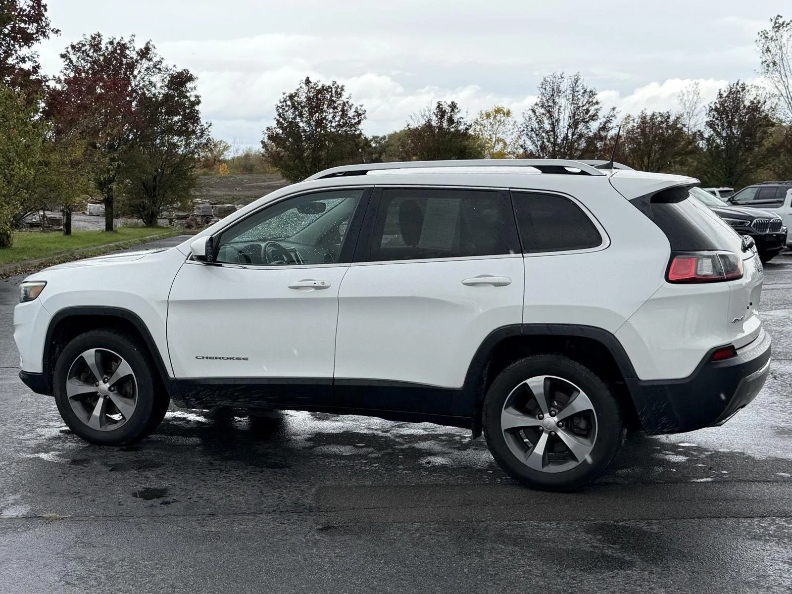 Used 2019 Bright White Clearcoat Jeep Limited image 7