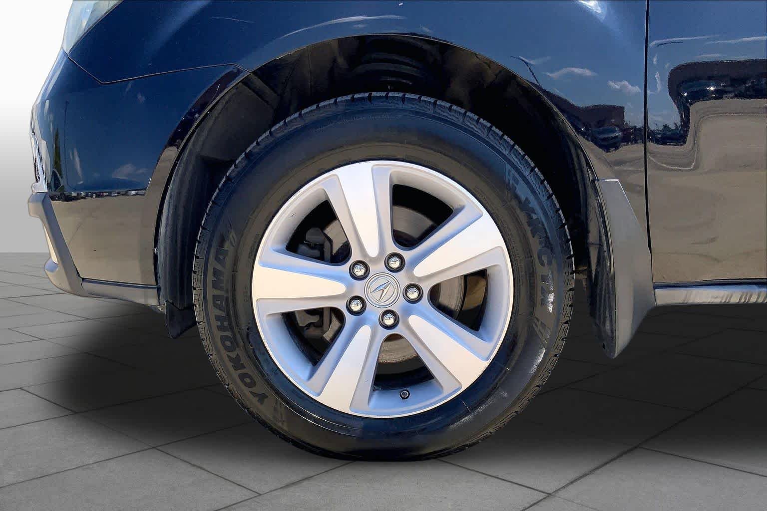 Certified Used 2012 Crystal Black Pearl Acura Tech Pkg image 11
