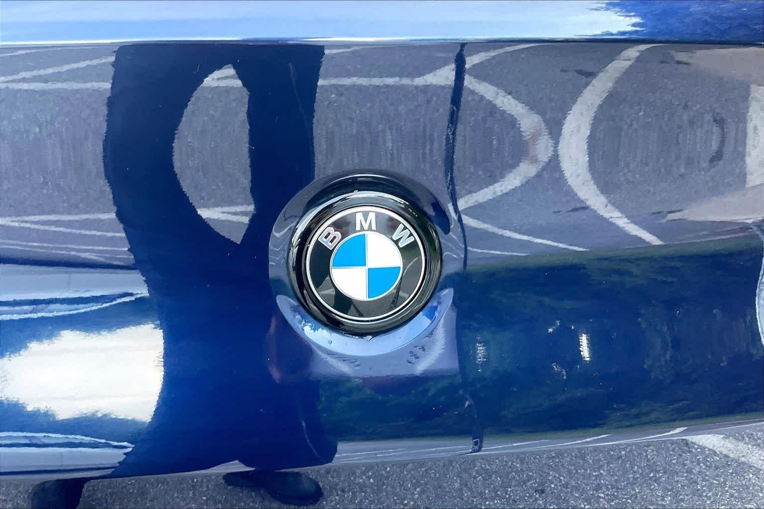 Used 2022 Tanzanite Blue II Metallic BMW M40i image 32