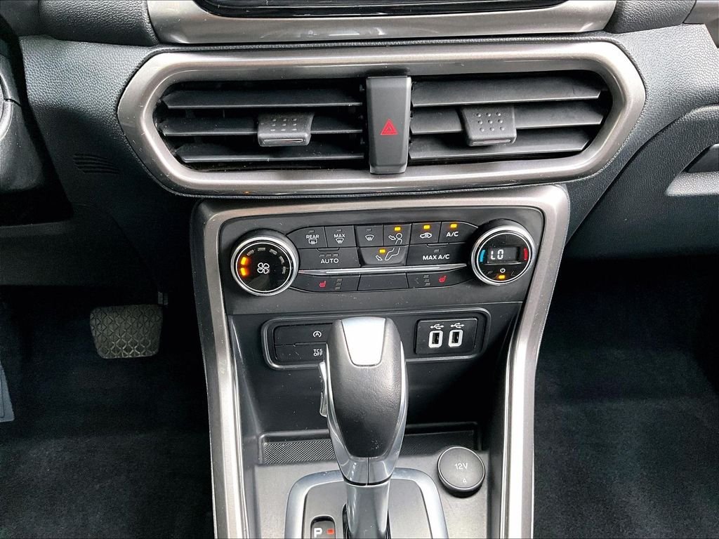 Used 2019 Shadow Black Ford SE image 26
