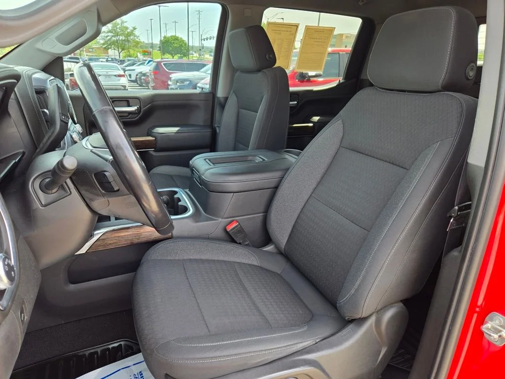 Used 2021 Red GMC Elevation image 18