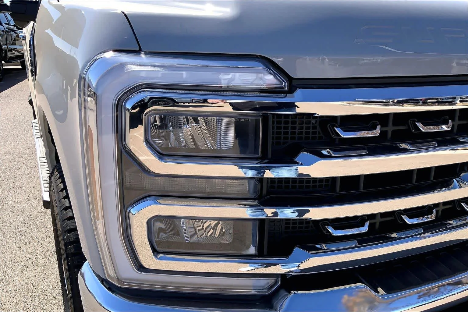 New 2026 Avalanche Ford LARIAT image 13