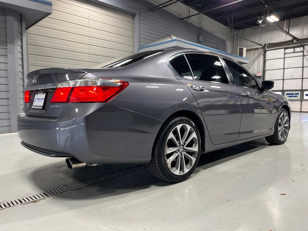 Used 2015 Modern Steel Metallic Honda Sport image 7
