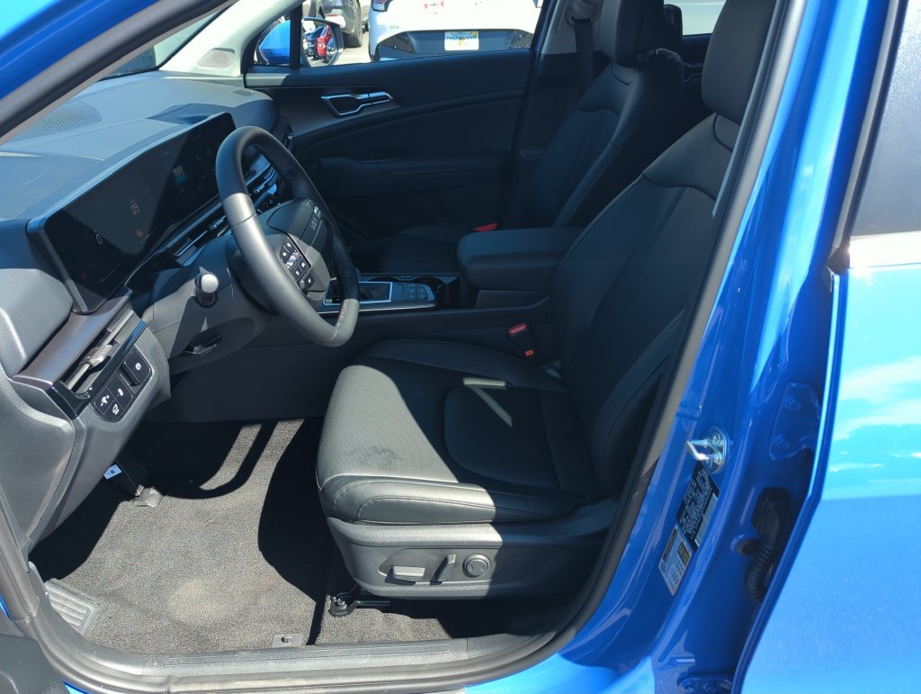 New 2027 Nebular Blue Kia EX image 12