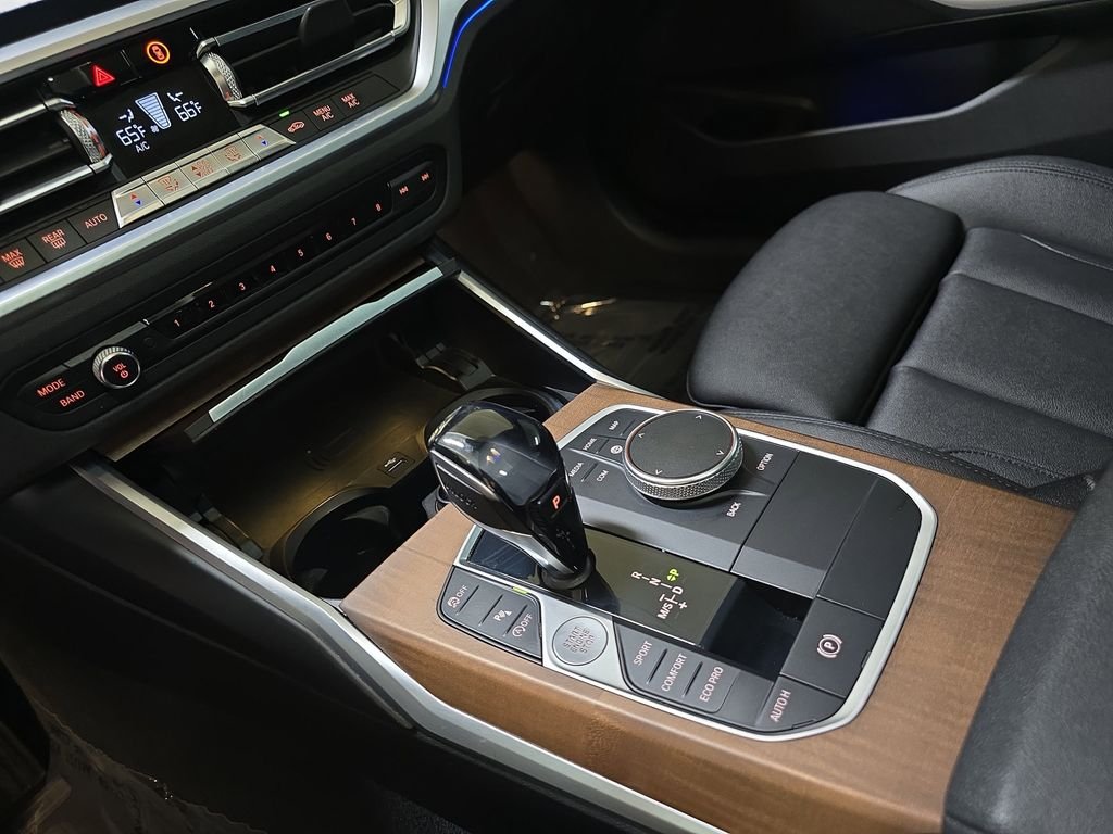 Used 2020 Jet Black BMW 330i image 26