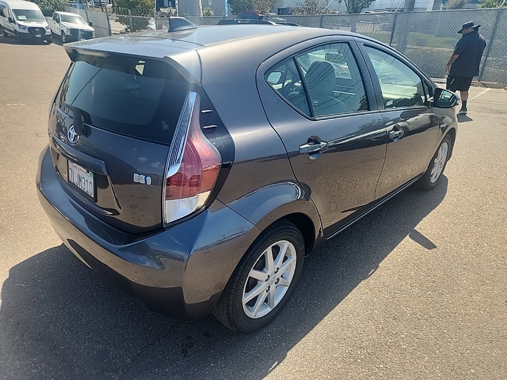 Used 2015 Gray Toyota Four image 11