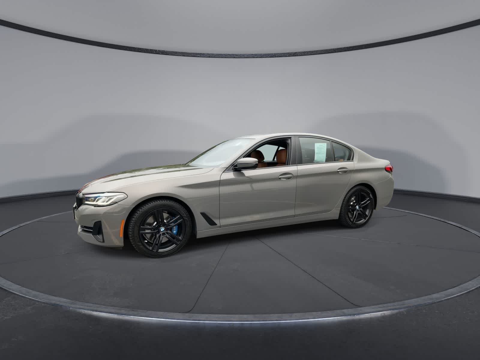 Used 2021 Bernina Grey Amber Effect Metallic BMW 530i xDrive image 4