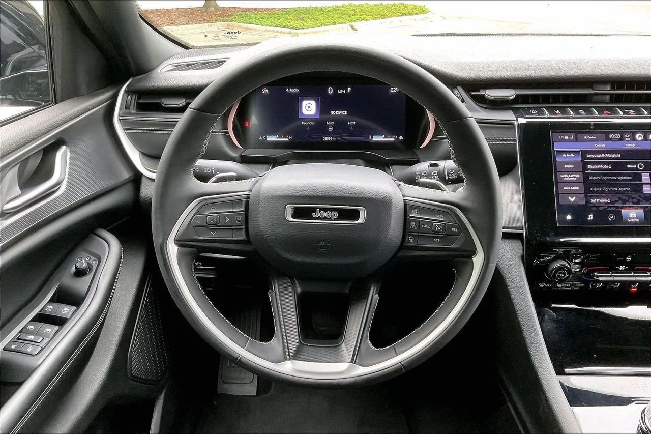 Certified Used 2023 Gray Jeep Altitude X image 10