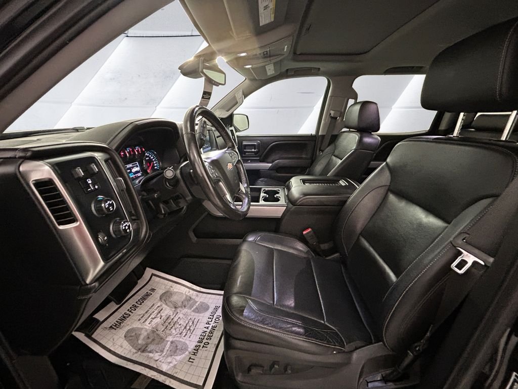 Used 2018  Chevrolet LTZ image 7
