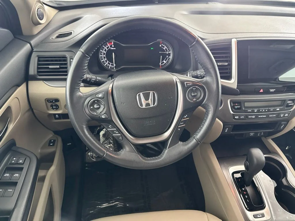 Certified Used 2018 White Honda EX-L image 26