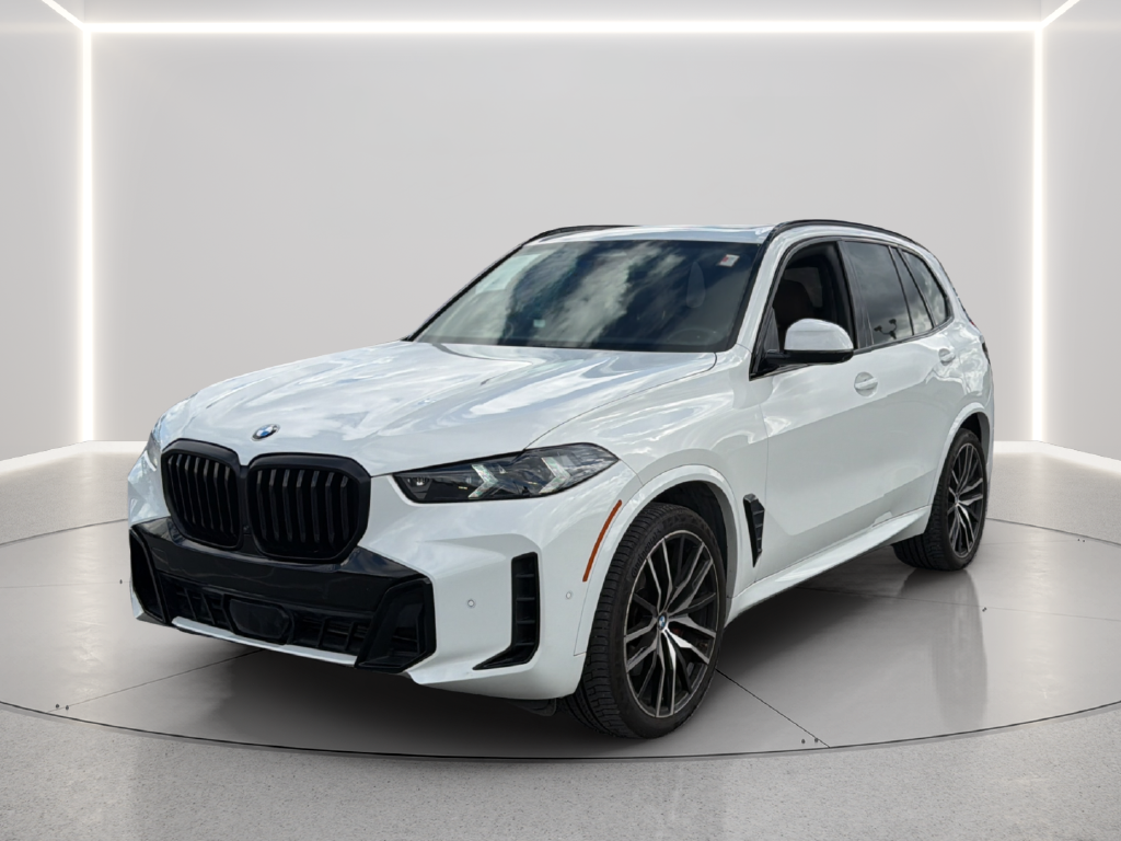 Used 2024 Alpine White BMW sDrive40i image 1