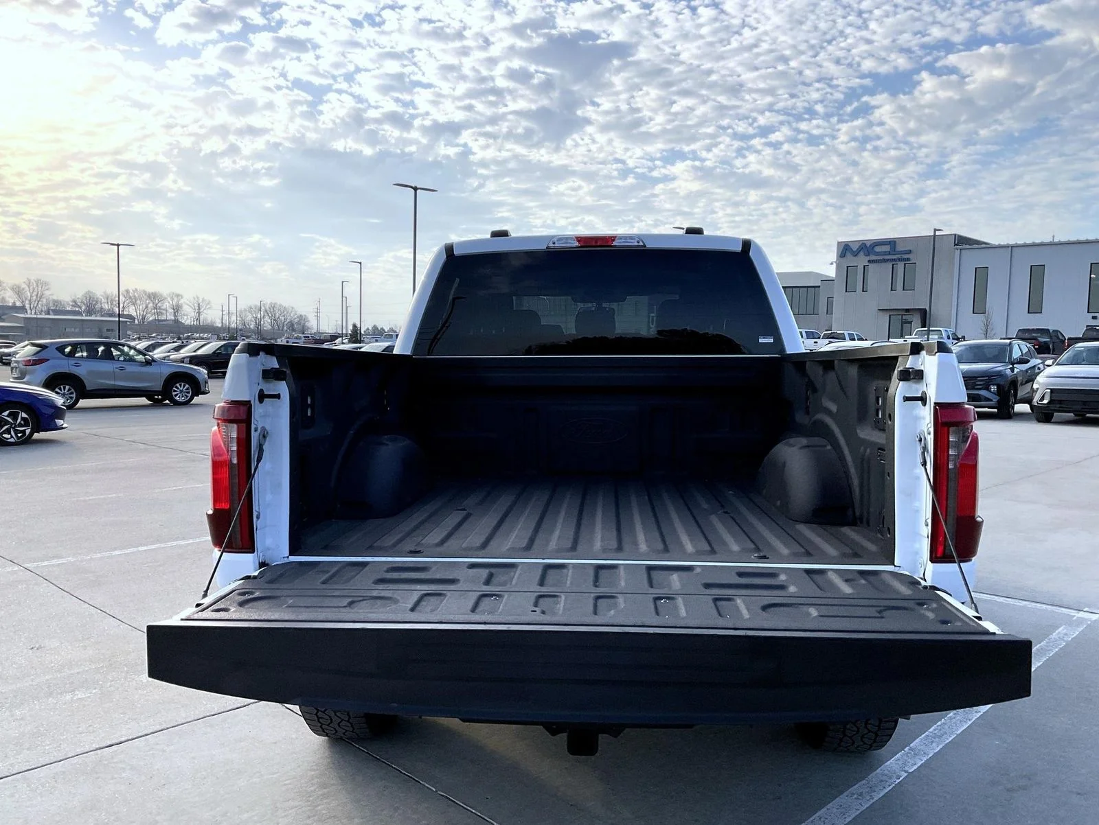 Used 2025 White Ford XLT image 9