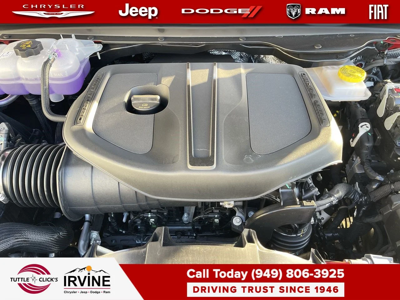 New 2027 Molten Red Pearl-Coat Exterior Paint RAM Laramie image 34