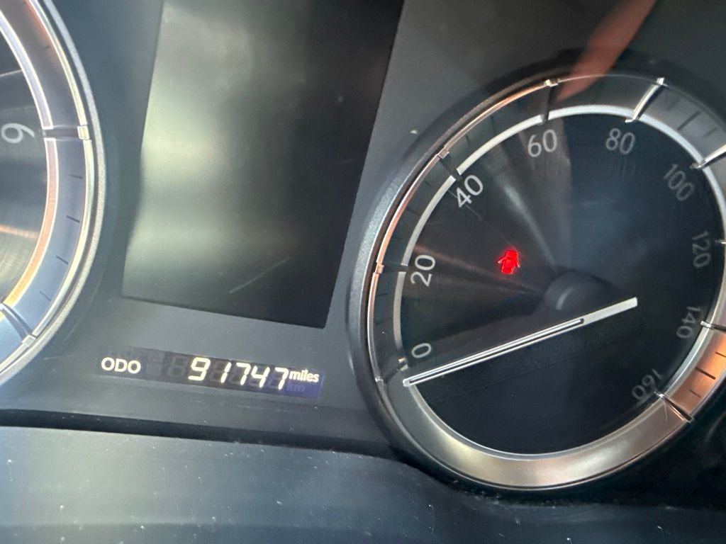 Used 2020 White Lexus 570 image 15