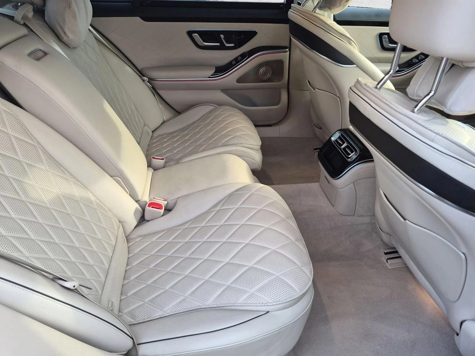 Used 2022 Cirrus Silver Mercedes-Benz S 580 image 22