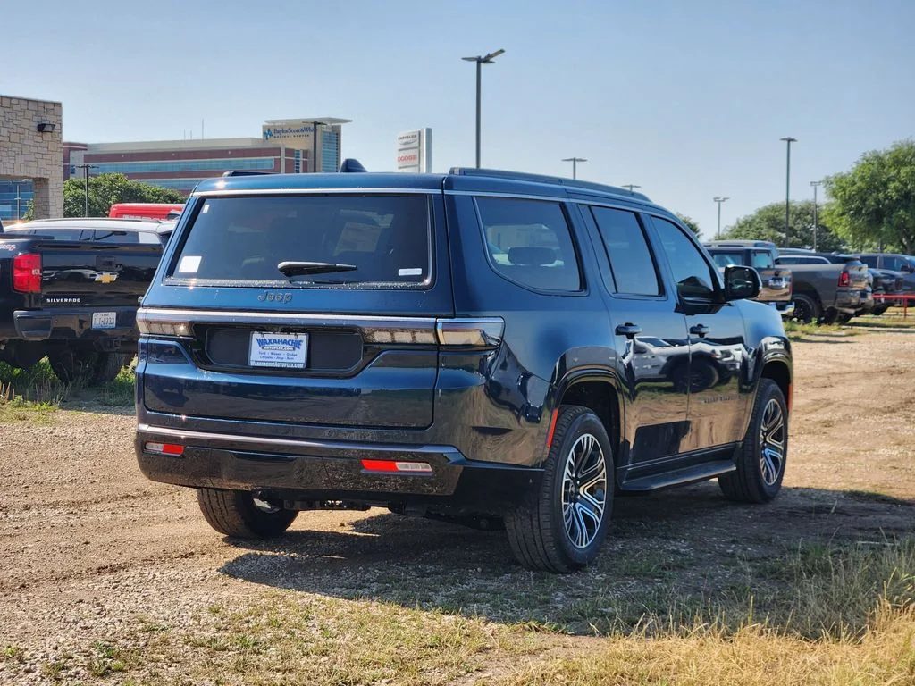 New 2026 Fathom Blue Pearl-Coat Exterior Paint (Late Availability) Jeep  image 4