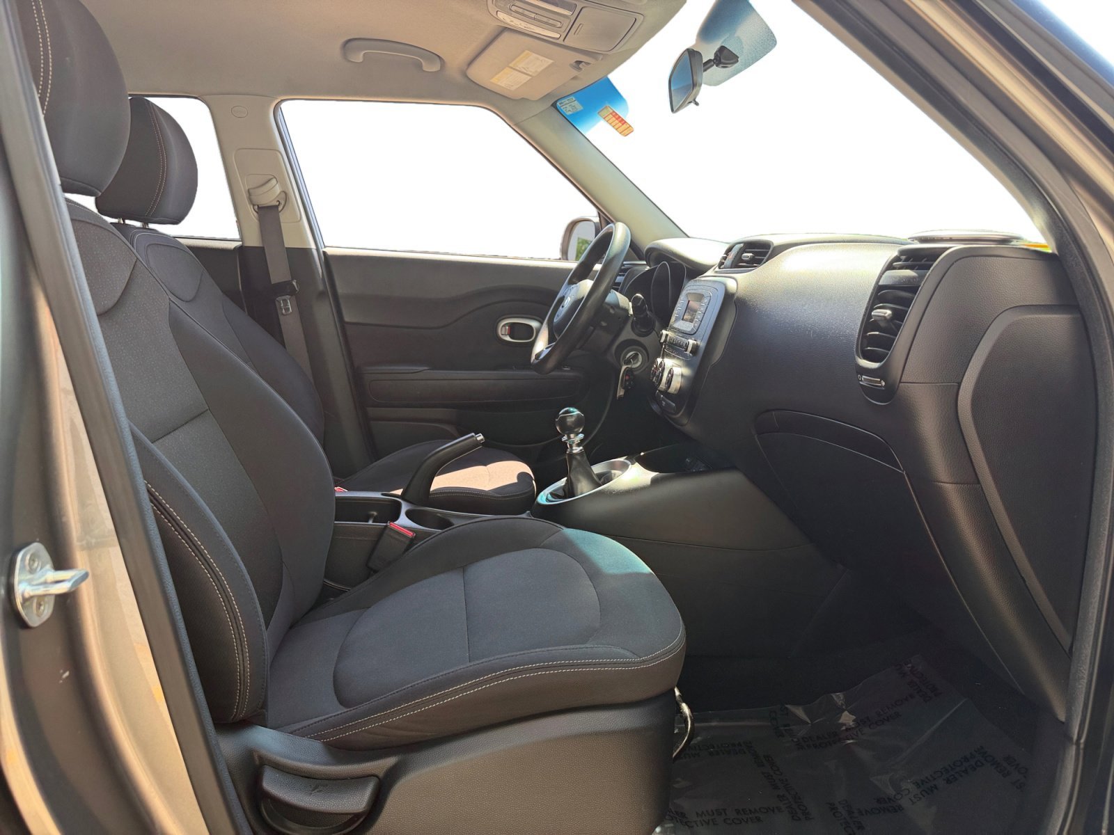 Used 2015 Titanium Gray Kia Base image 26