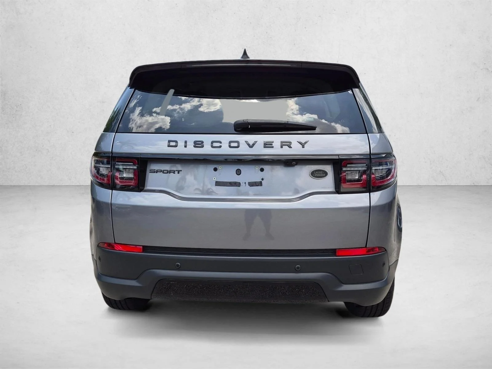 Used 2023 Grey Land Rover S image 7
