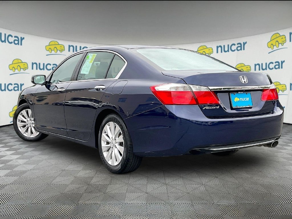 Used 2015 Blue Honda EX image 4