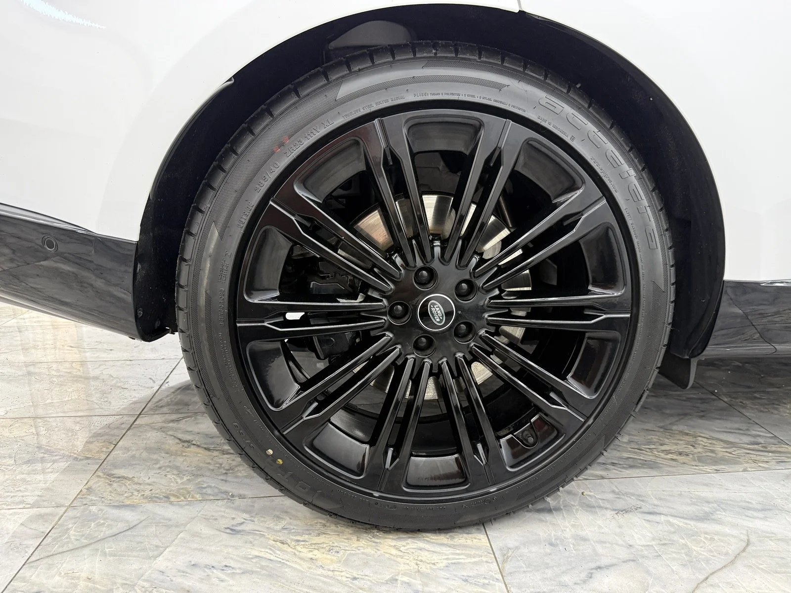 2022 Land Rover New Range Rover SE - Photo 9