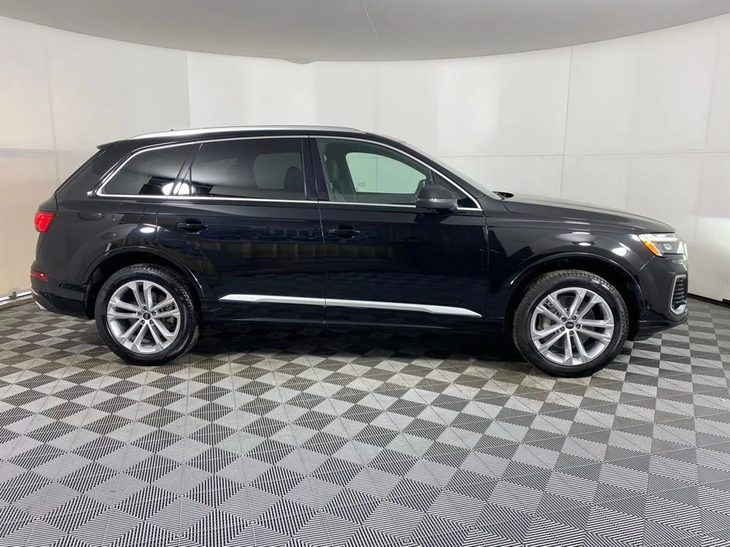 Used 2025 Black Audi 55 Premium Plus image 10