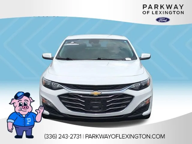 Used 2023 White Chevrolet LT image 8