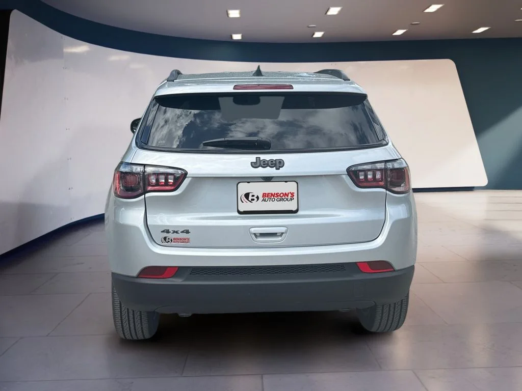 New 2026 Silver Jeep Latitude image 4
