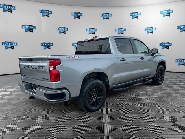 Used 2023 Gray Chevrolet Custom image 5