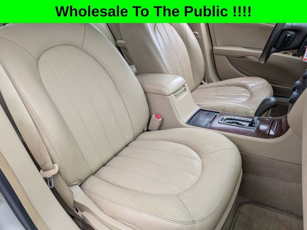 Used 2008 Gold Buick CXL image 23