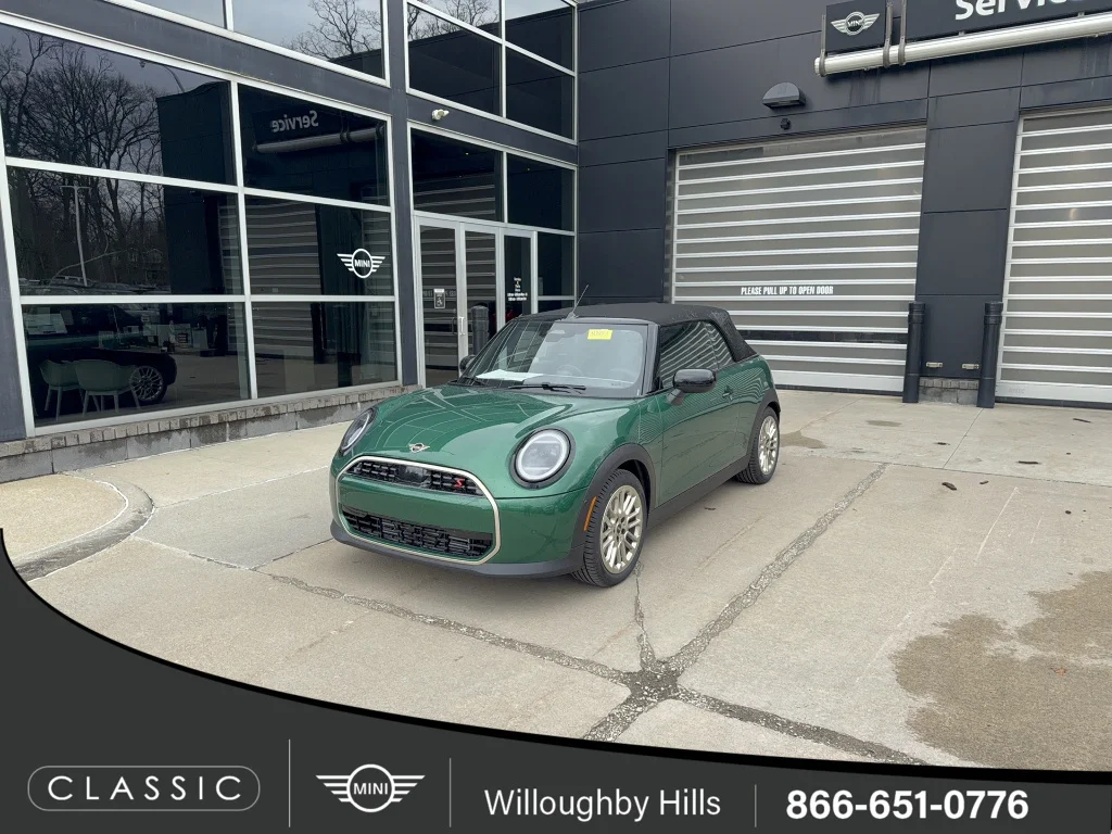 2026 MINI Convertible Cooper S Signature's photo
