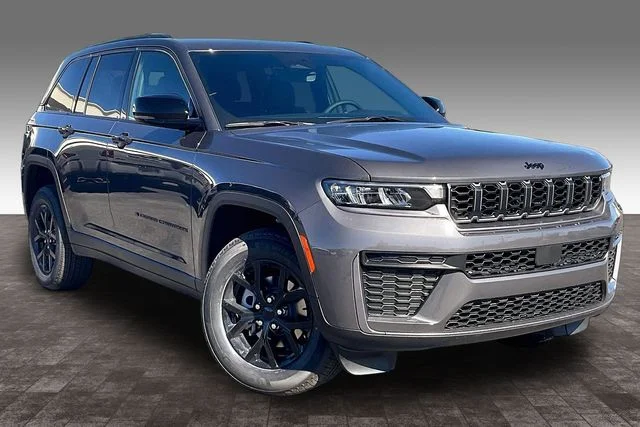 New 2026 Baltic Gray Metallic Clear-Coat Exterior Paint Jeep Altitude image 2