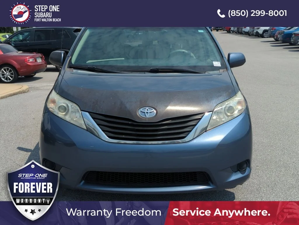 Used 2014 Blue Toyota LE image 10