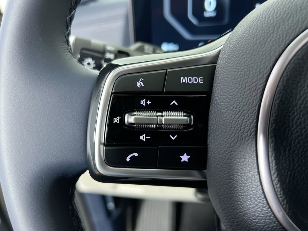 New 2026 Ceramic Silver Kia EX image 16