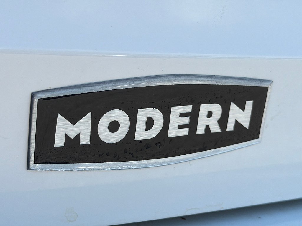 Used 2025 White Volkswagen S image 25