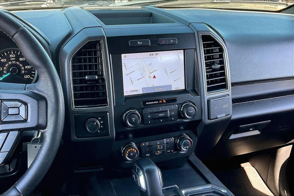 Certified Used 2020 Magnetic Ford XLT image 5