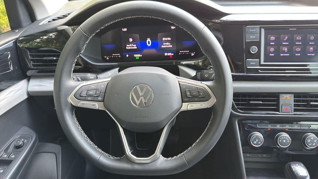 Used 2023 White Volkswagen 1.5T S image 13