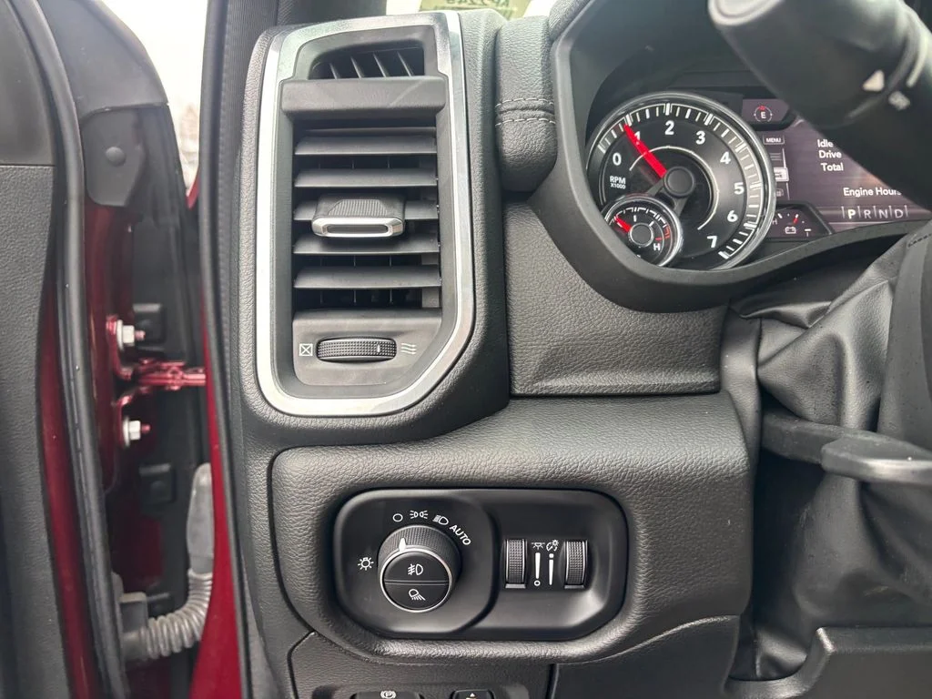 Used 2022 Red Ram Laramie image 26