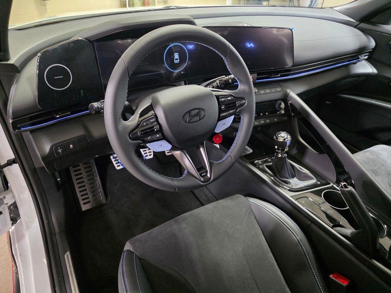 New 2026 Atlas White Hyundai Sedan image 25