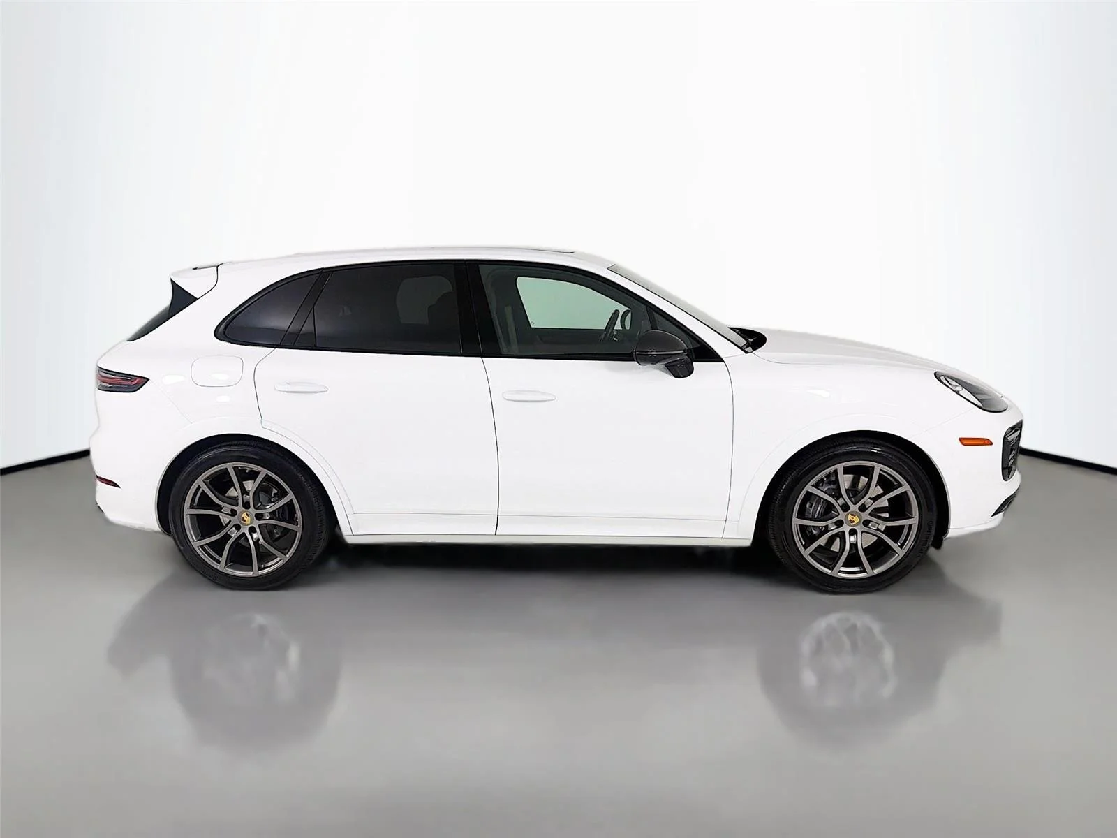 Used 2023 White Porsche Platinum Edition image 27
