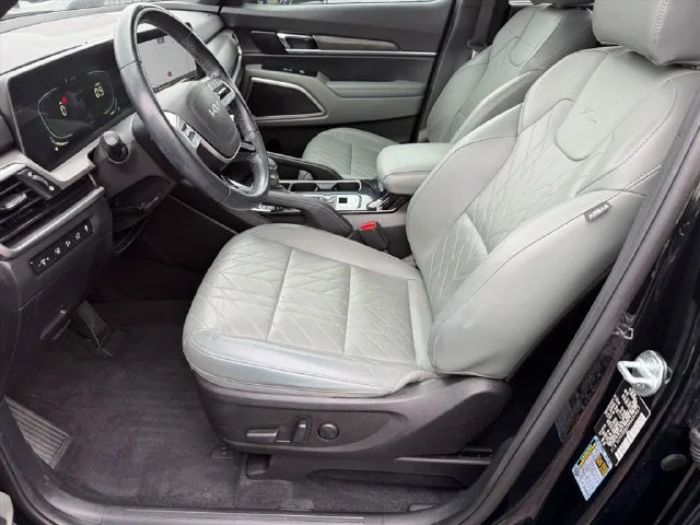 Used 2024 Black Kia EX X-Line image 8