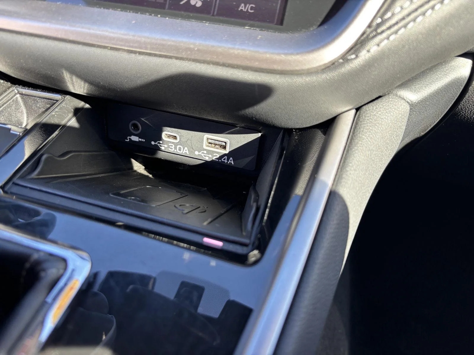 Used 2024  Subaru Limited image 27