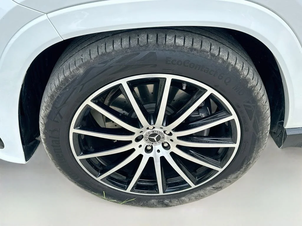Certified Used 2026 Polar White Mercedes-Benz GLS 580 image 33