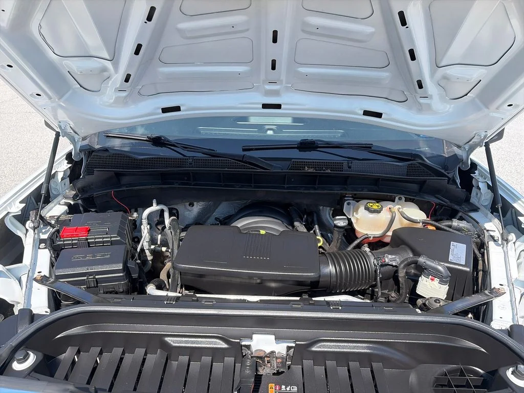 Used 2021 Summit White GMC Base image 21