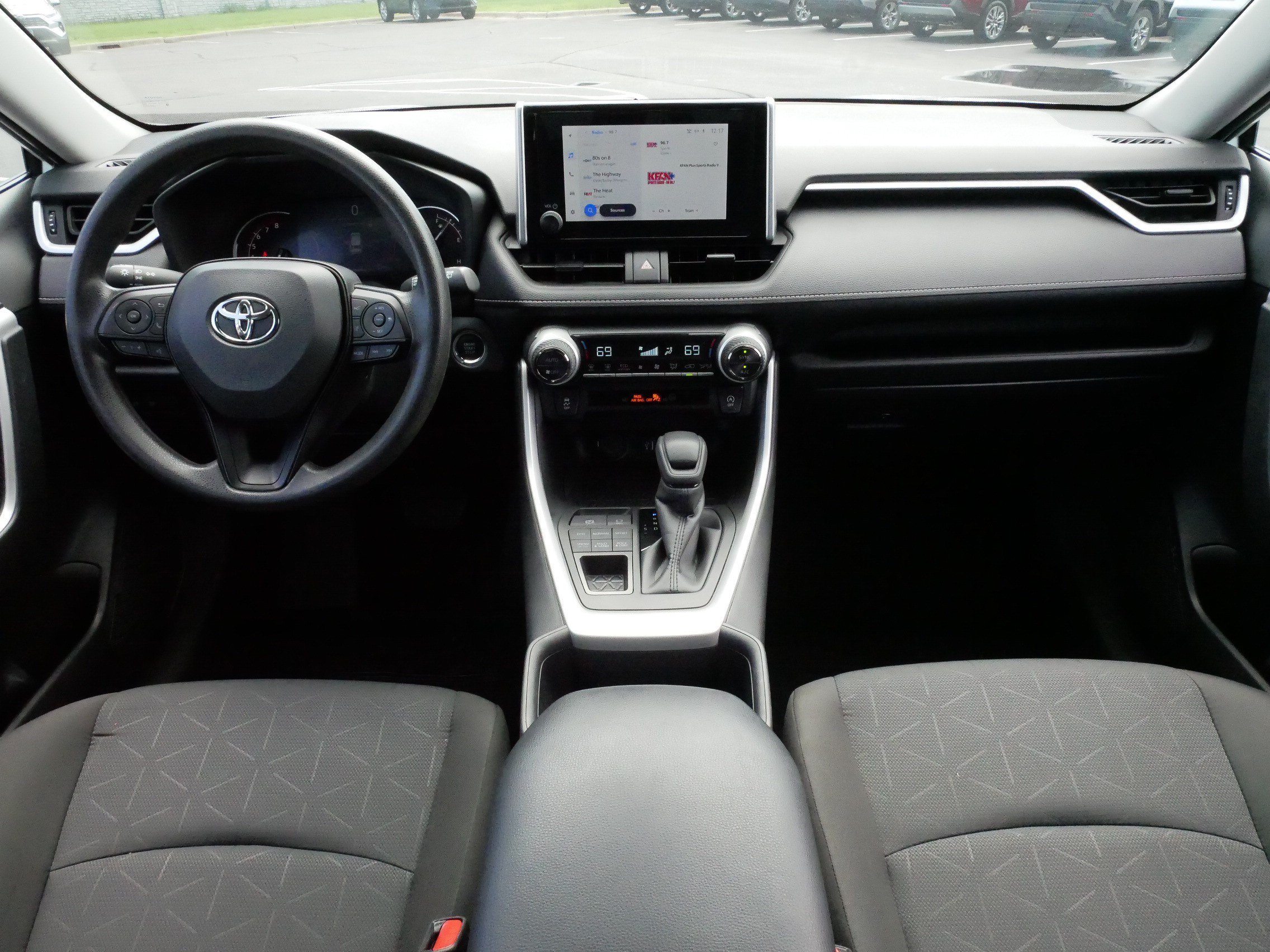 Certified Used 2025 ICE CAP Toyota XLE image 10