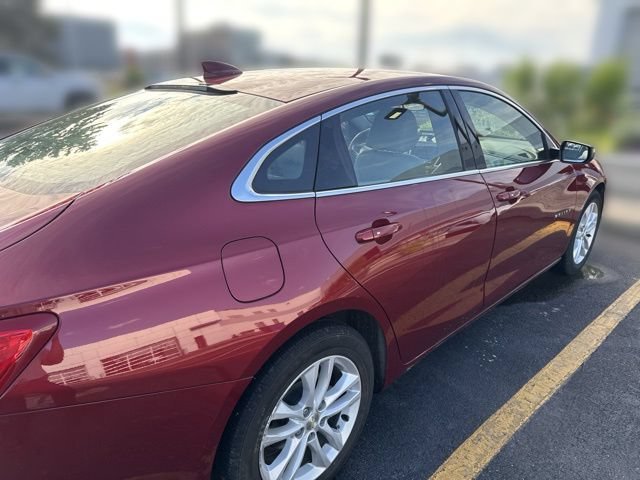 Used 2017 CAJUN RED TINTCOAT Chevrolet LT image 4