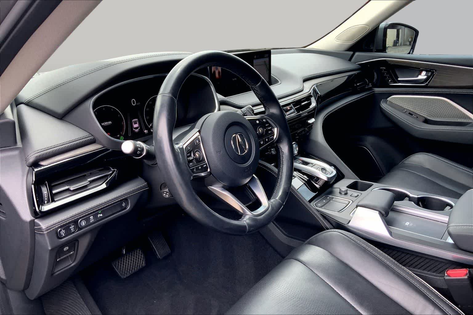 Used 2023 Liquid Carbon Metallic Acura w/Advance Package image 17
