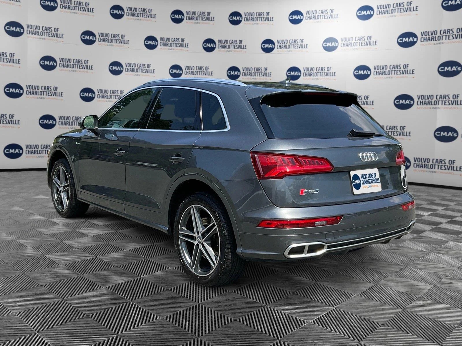 Used 2018 Daytona Gray Pearl Effect Audi Prestige image 3