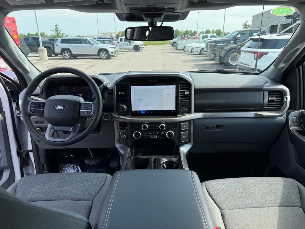 New 2026 Oxford White Ford XLT image 12