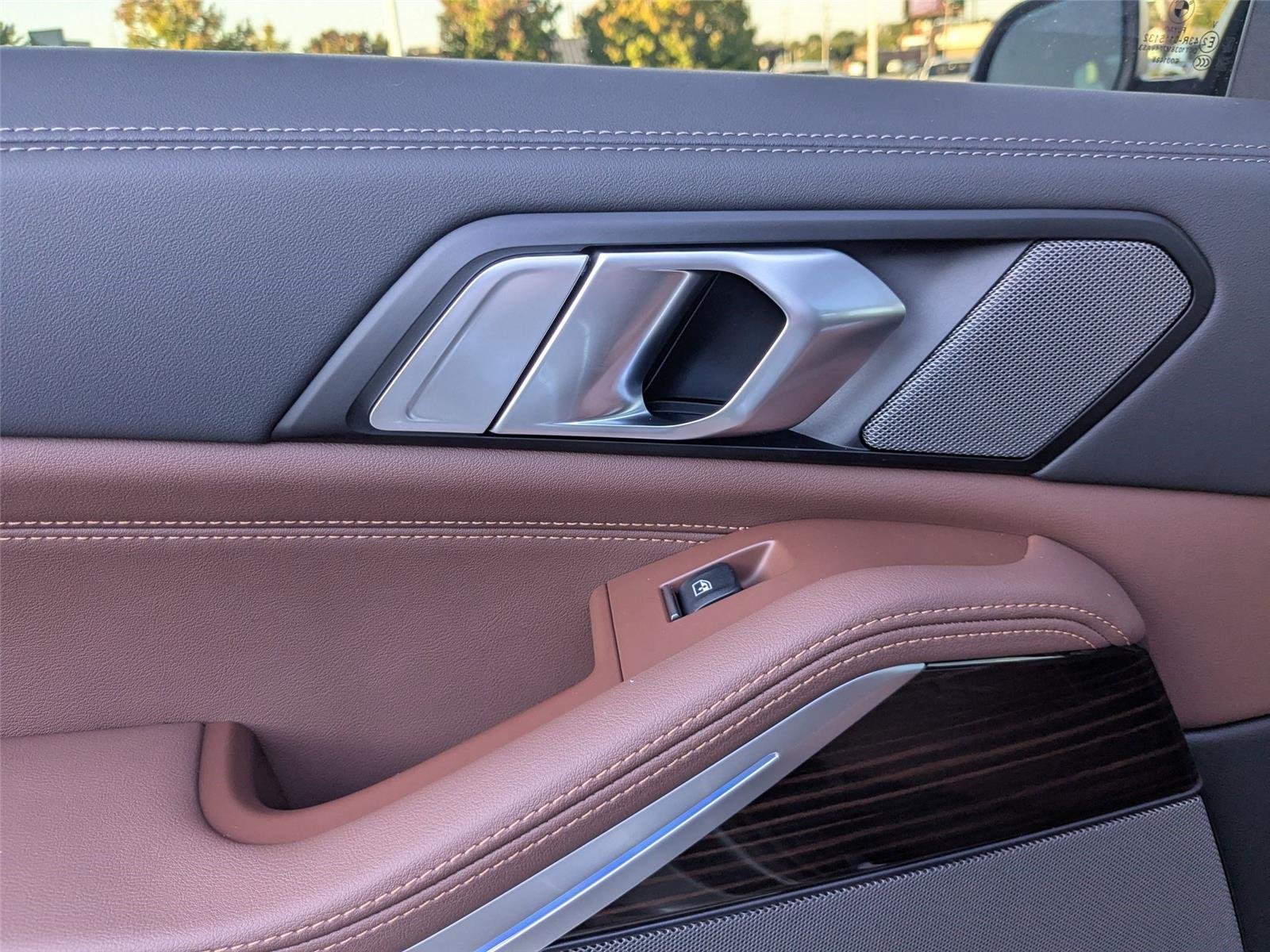 2026 BMW X5 50e - Photo 24