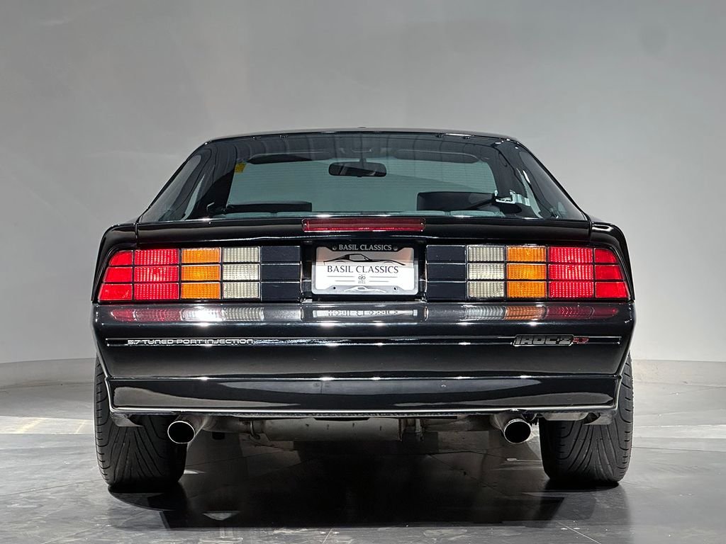 Used 1988 Black Chevrolet IROC-Z image 33